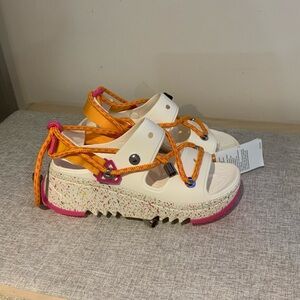 Croc hiker festival sandal - rare find … brand new with tags…womens 10 (mens 8)